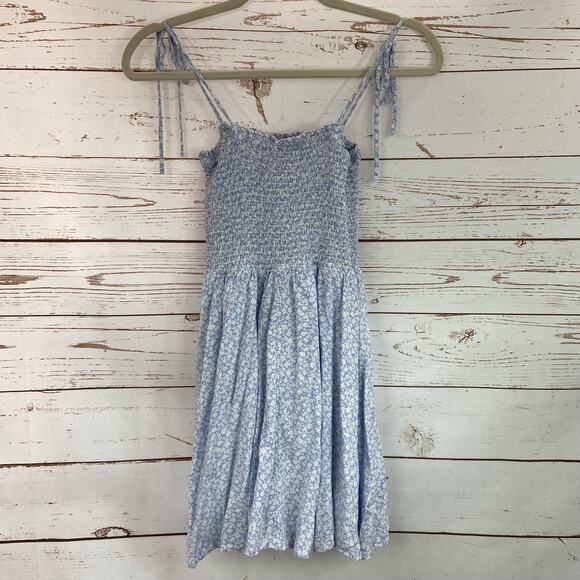 Windsor S Baby Blue Floral Smocked Tie Up Spaghetti Strap Mini Sun Dress - Picture 4 of 6
